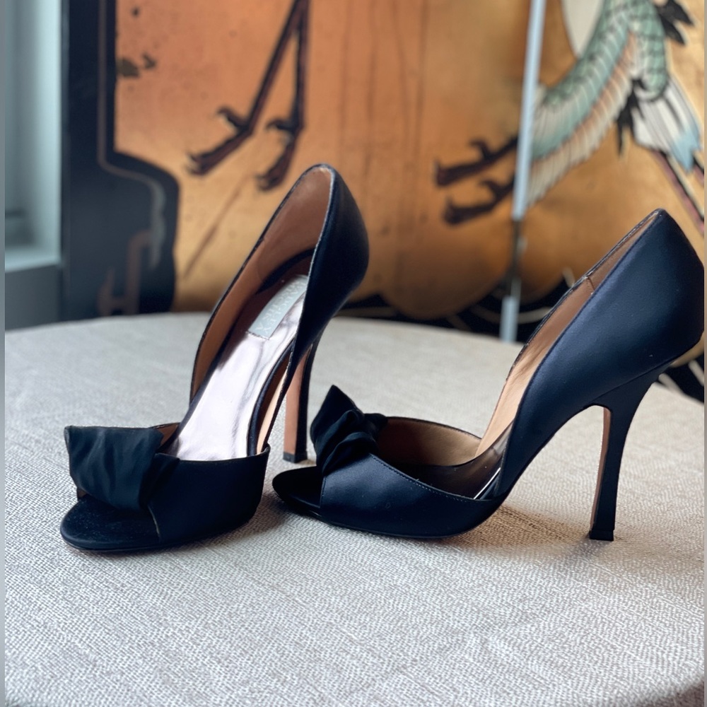 Badgley Mischika Timeless Black Satin Peep Toe Pump